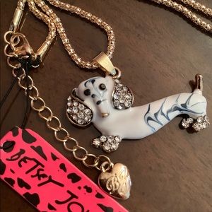 NWT BETSEY JOHNSON ENAMEL DACHSHUND NECKLA…